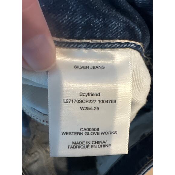 ⭐️ Women’s Silver Distressed Boyfriend Ankle Jeans. Size 25X25 - Picture 5 of 5